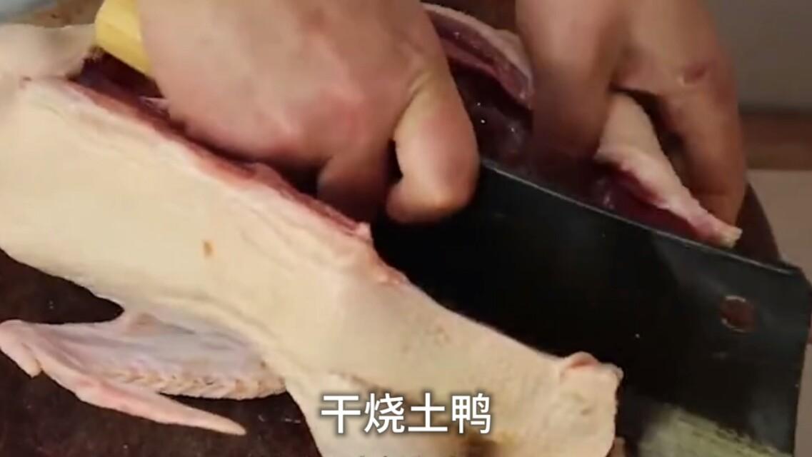 包菜回锅肉怎么做好吃又简单