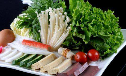 吃火锅要准备哪些食材蔬菜(吃火锅必点的8种素菜)