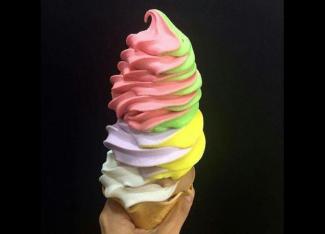 彩虹冰淇淋怎么做（彩虹冰淇淋的制作方法敲门）