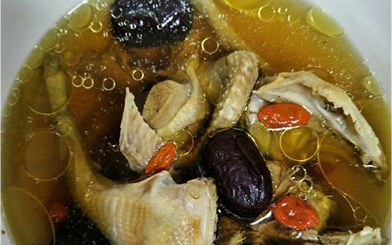 炖鸽子汤的做法与配料